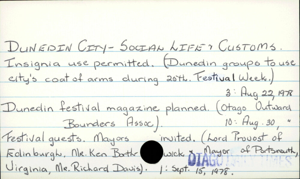 Dunedin City - Social life and customs