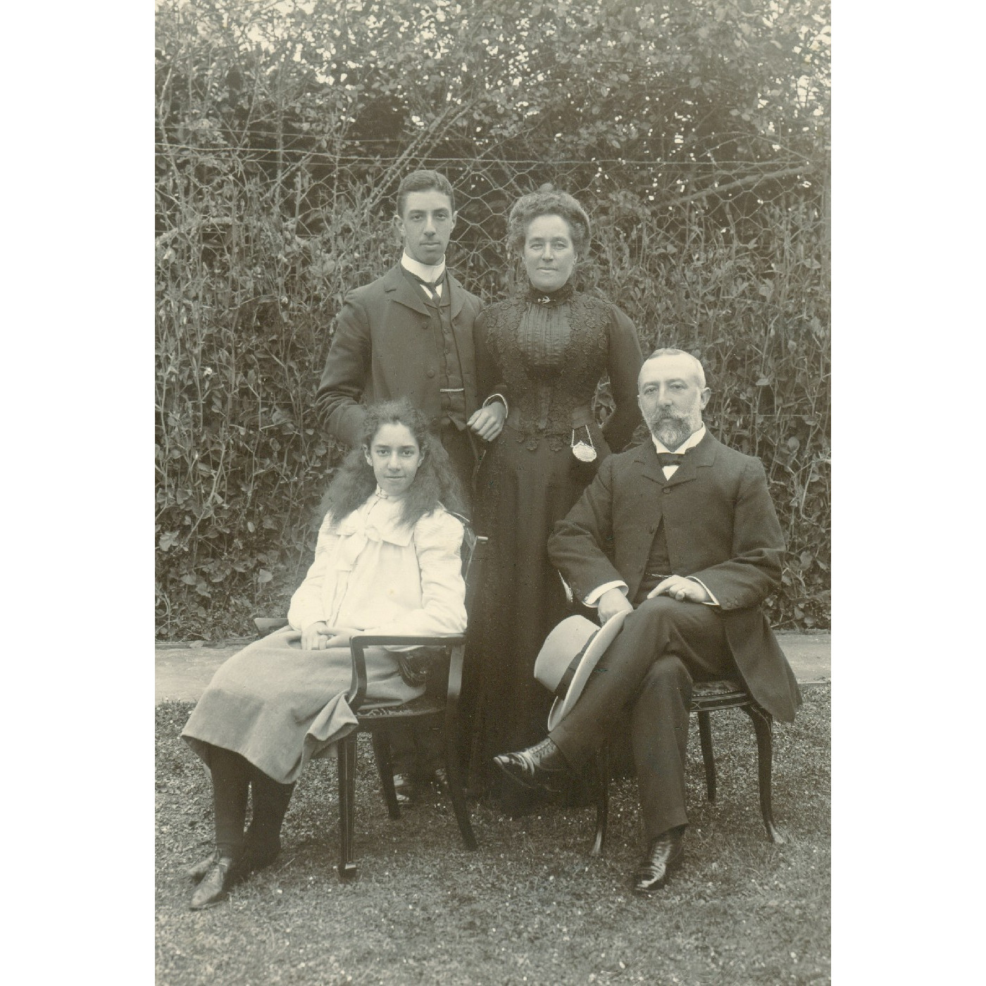 Theomin family