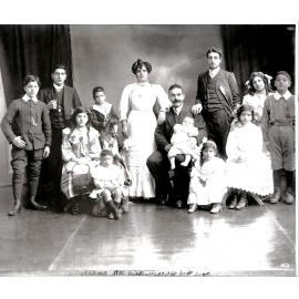 Isaac family photo taken in 1912