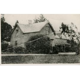 Arthur Burns first home in Mosgiel, corner of Bruce and Duke Street, Mosgiel