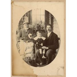 Three Generations of the Findlay family of "Findlayston" North Taieri