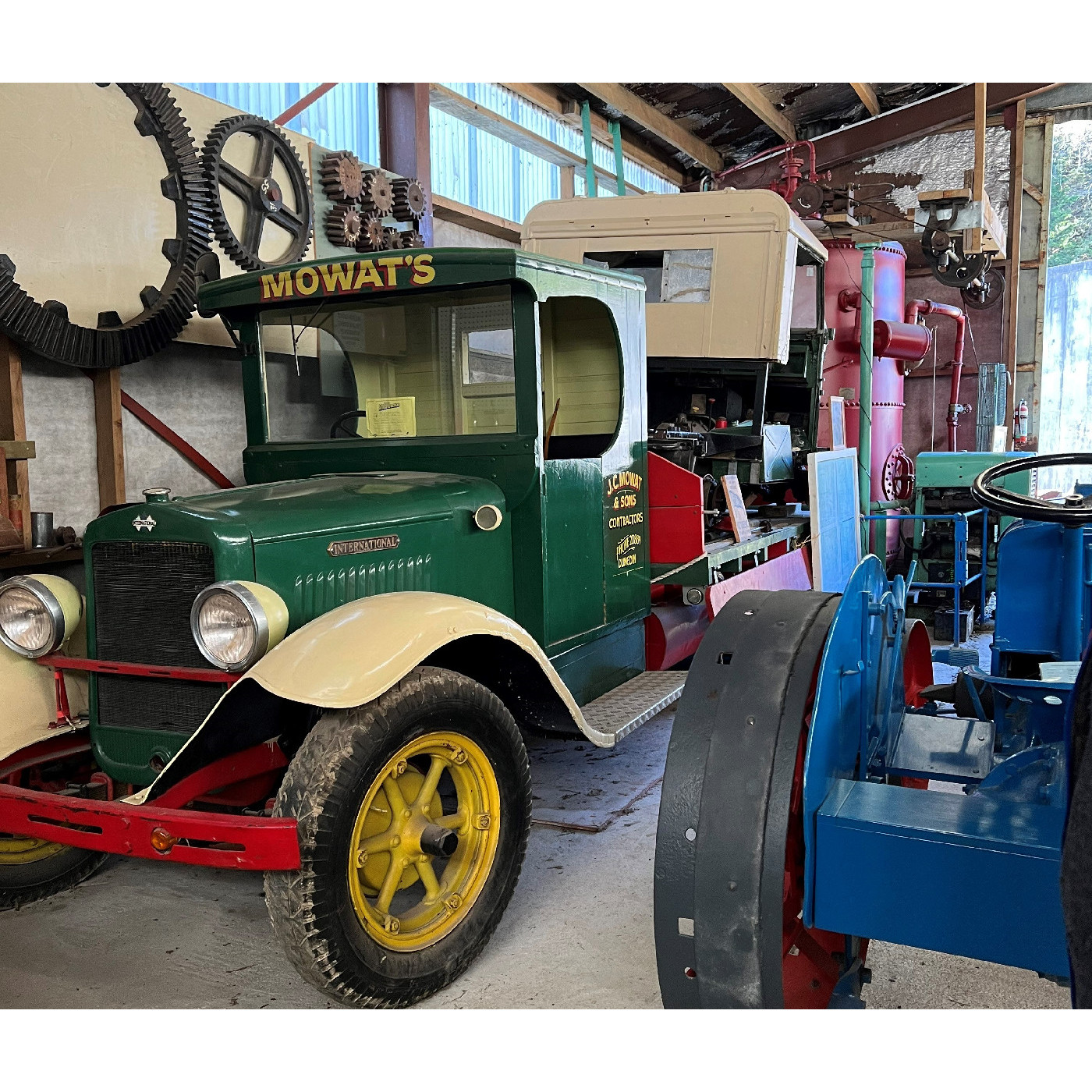 Otago Vintage Machinery Club - interview with long-term members Ron Holdaway and Bob Sims