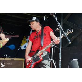 Waitati Music Festival by Paul S Allen: Shakes and the Trouble Makers