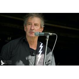 Waitati Music Festival by Paul S Allen: Shakes and the Trouble Makers