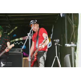 Waitati Music Festival by Paul S Allen: Shakes and the Trouble Makers