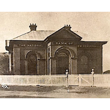 5 Mountfort Street, Outram - Former Bank of Otago
