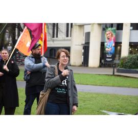 E tū Union members out in support of the nurses