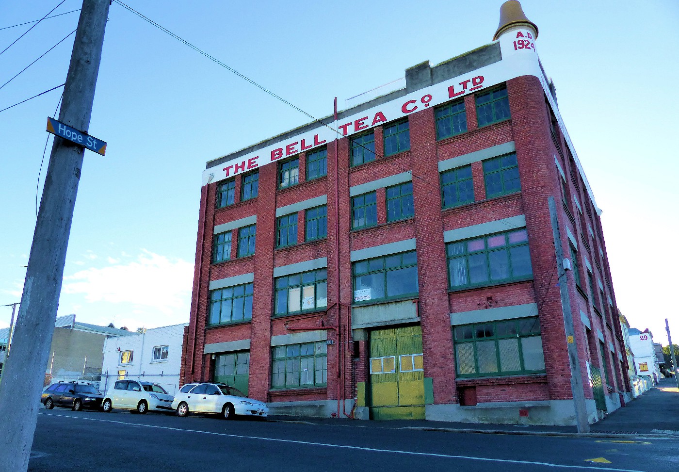 Bell Tea Company building, Dunedin.
https://dunedin.recollect.co.nz/nodes/view/200094