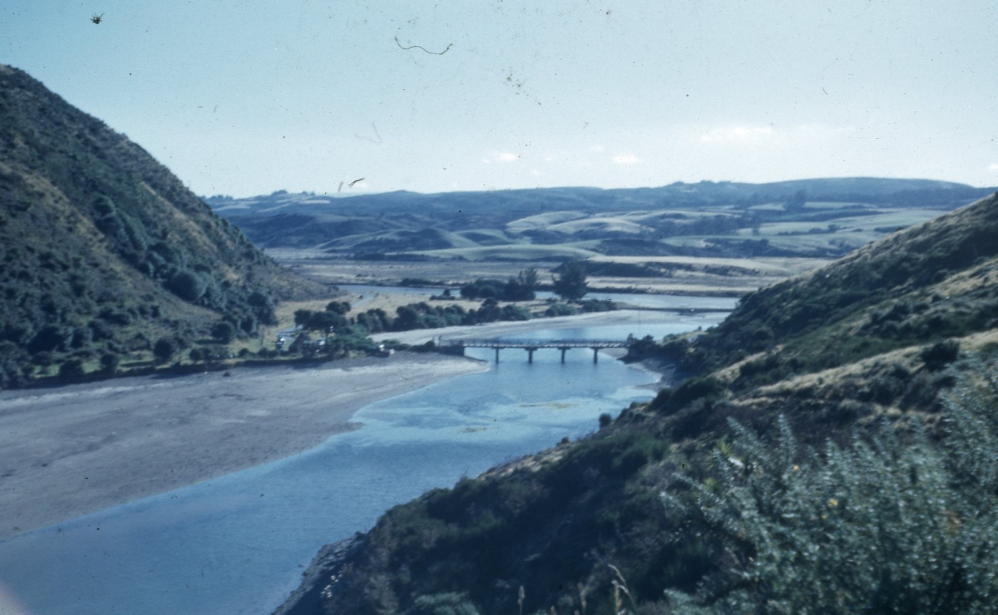 Akatore creek 1950-1960
photographer: Roger Barrowclough. https://dunedin.recollect.co.nz/nodes/view/201550