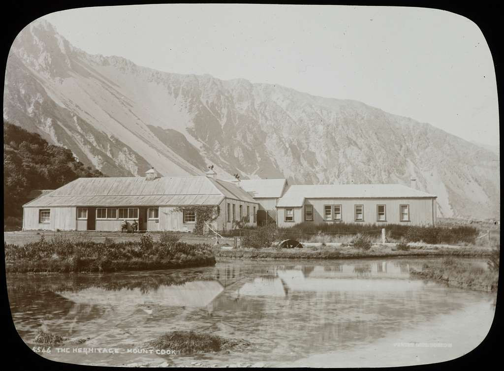 Image Credit: Te Papa 
https://collections.tepapa.govt.nz/