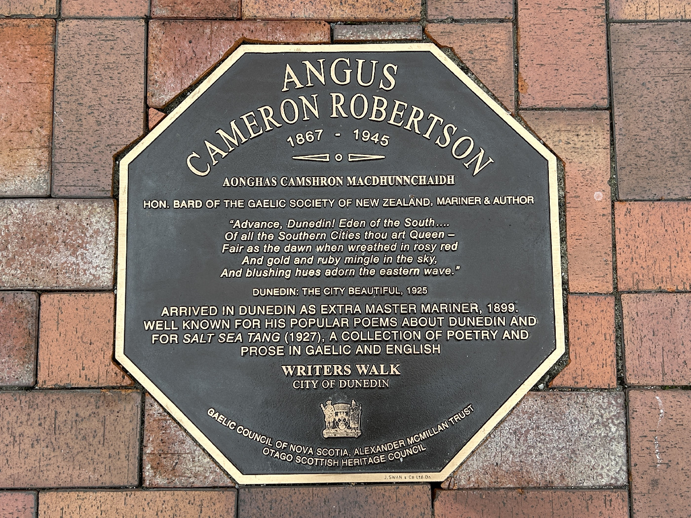 Angus Cameron Robertson Writers' Walk plaque unveiling